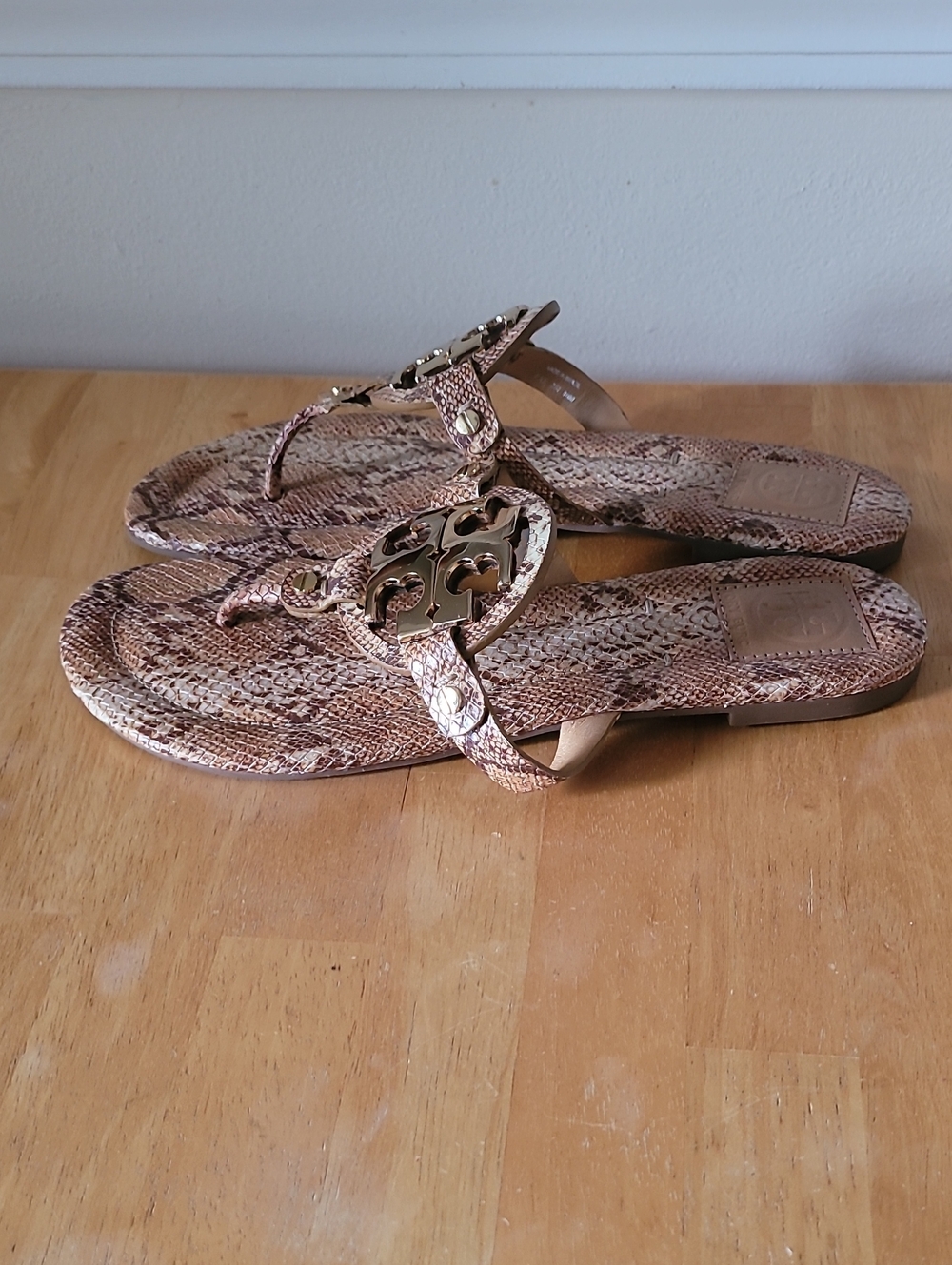 Tory Burch Metal Miller Sandal Python Snakeskin Print Leather Thong Flat - Picture 5 of 10
